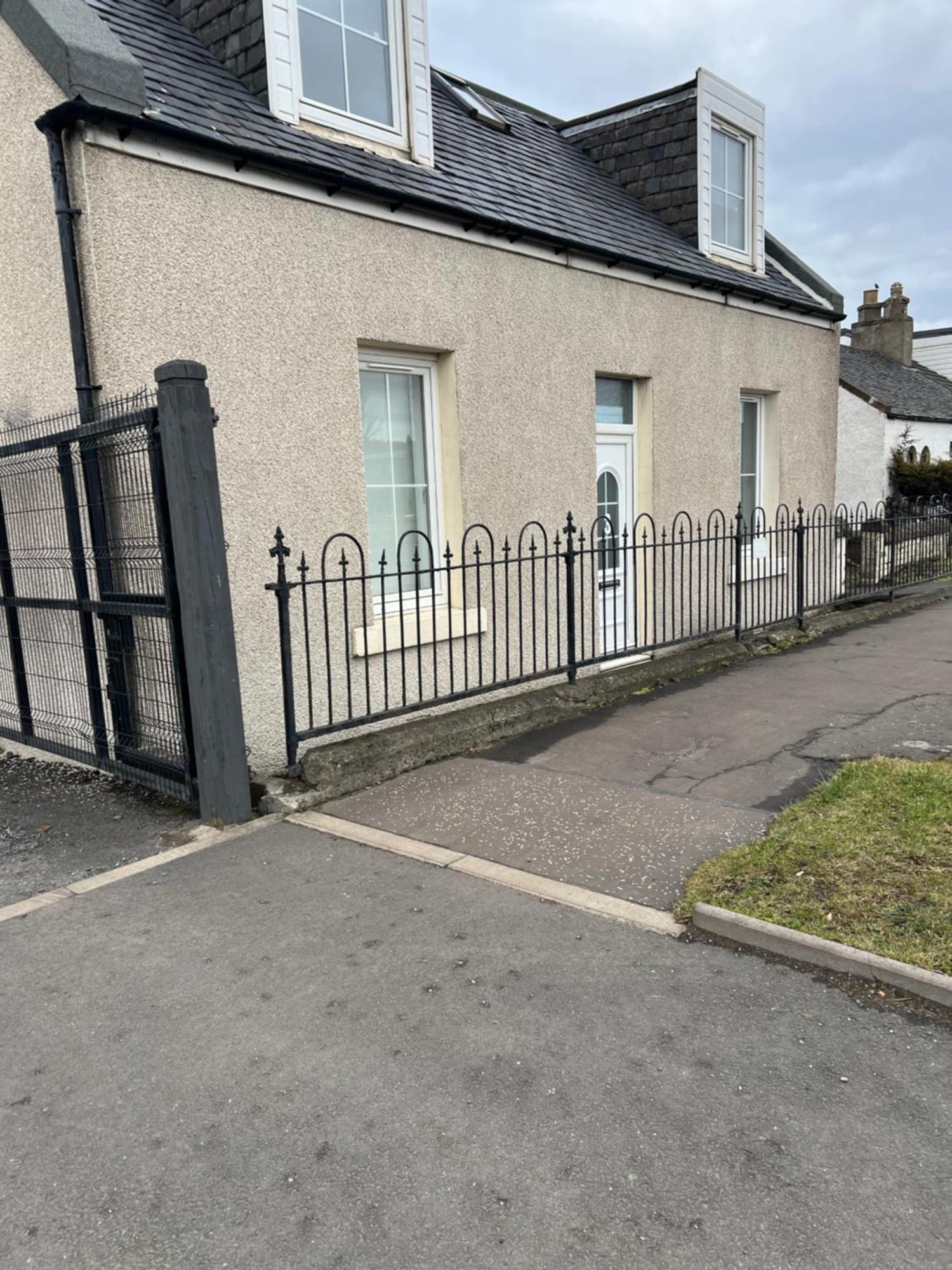 4 Bed Bungalow Near Airport Edimburgo Exterior foto